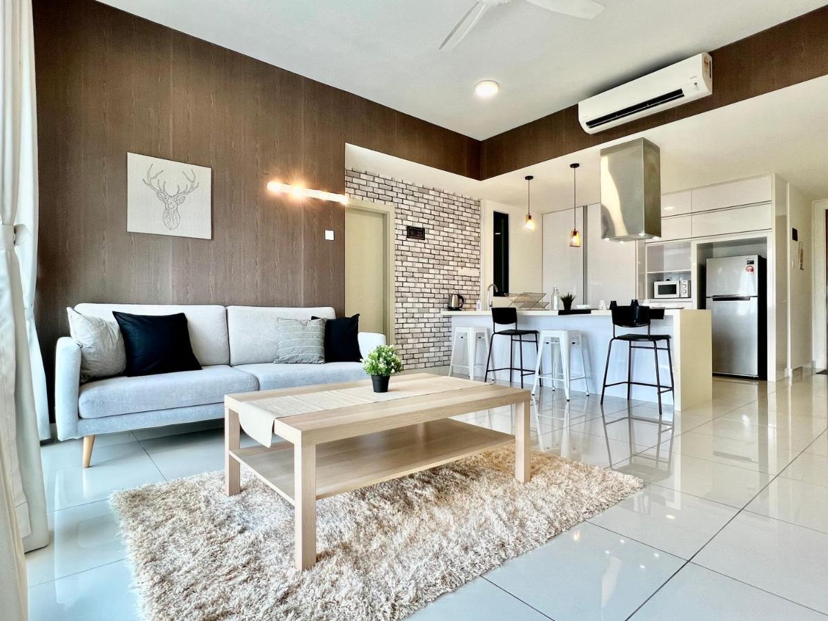 Royale Cottage Midvalley Netflix Pools 4 Pax Johor Bahru Eksteriør billede