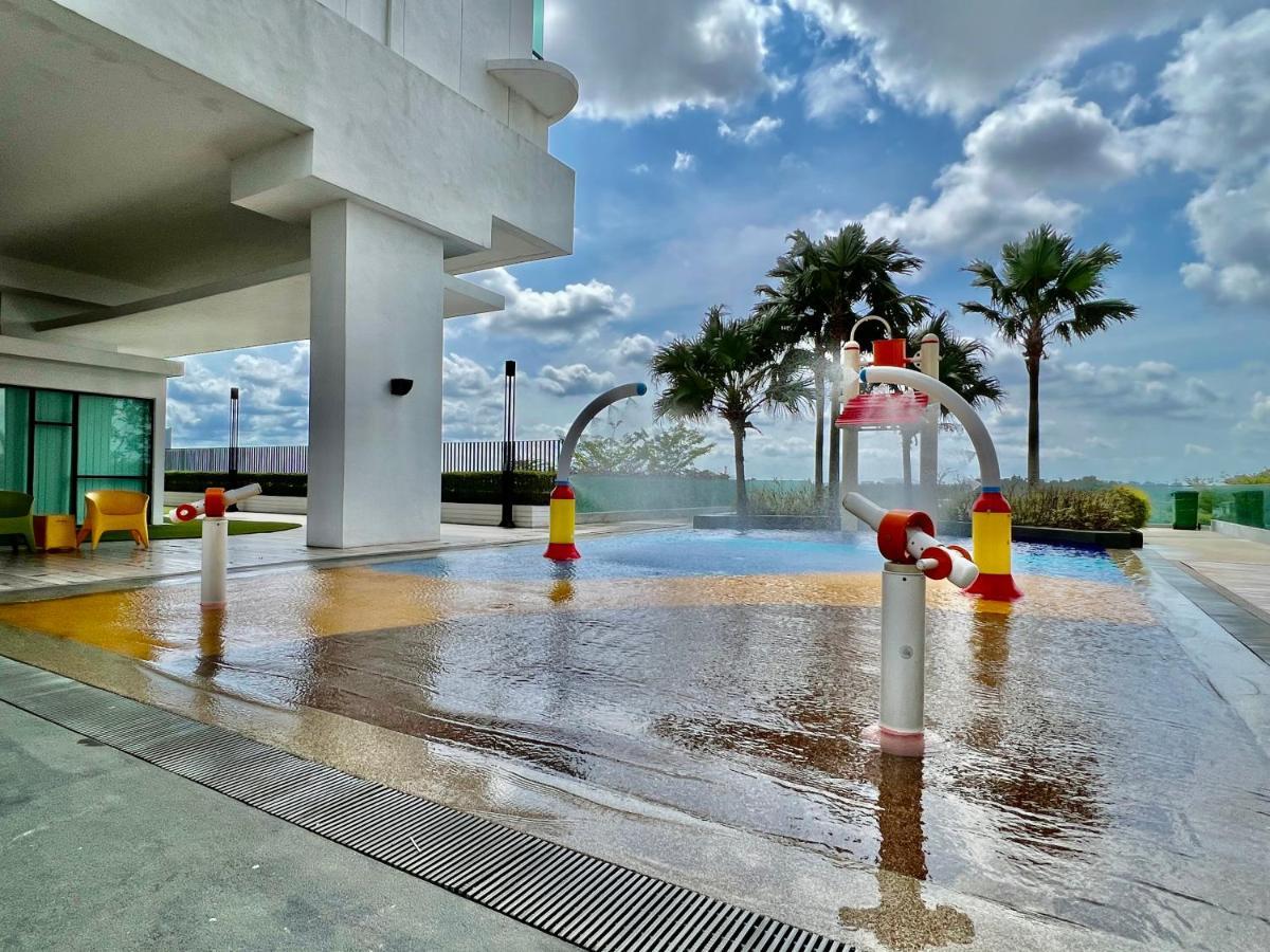 Royale Cottage Midvalley Netflix Pools 4 Pax Johor Bahru Eksteriør billede